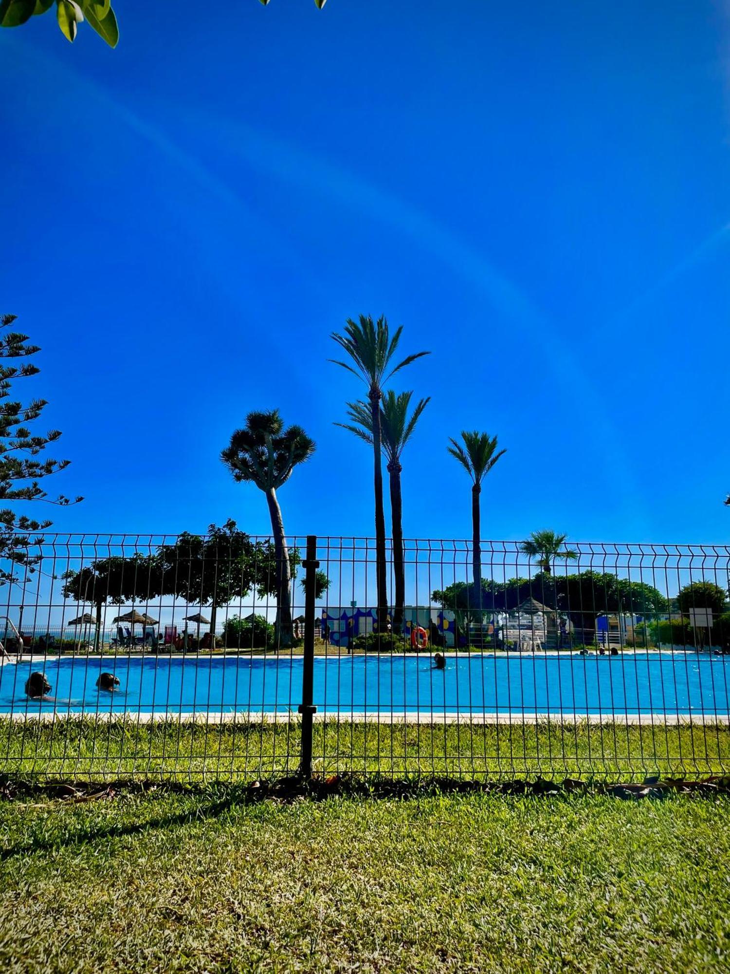 Castillo Santa Clara ตอร์เรโมลิโนส ภายนอก รูปภาพ